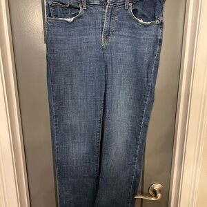 Levi's Women's Straight Leg Jeans in Denim Blue 27x28